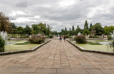 Fototapeta premium The Italian Gardens at Hyde Park in London, UK