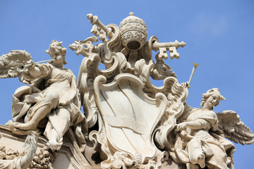 Obraz premium Famous ancient Trevi Fountain in Rome