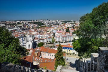 Fototapeta na wymiar View over Lisbon on a sunny morning from the Castelo de Sao Jorge.