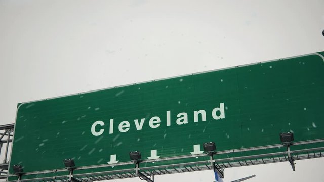 Airplane Landing Cleveland In Christmas