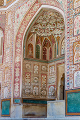 Obraz premium The entrance of the Ganesh Pol palace at Amber Fort in Rajasthan, India.