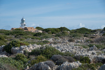 C&ocirc;te rocheuse et phare de Cavaller&iacute;a, Minorque, &icirc;les Bal&eacute;ares