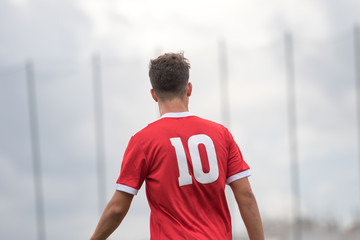 Partita di calcio del campionato giovanile. Campionato juniores regionale in italia.