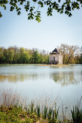 un maison renaissance sur une &icirc;le romantique