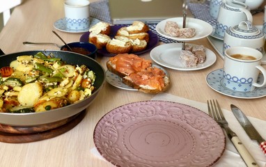 Food in the kitchen 