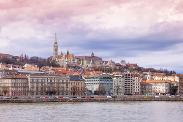 Fototapeta premium Budapest, view of Buda side with the Buda Castle, St. Matthias and Fishermen's Bastion