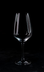 large wine glass with highlights