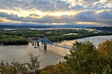 Black Hawk Bridge