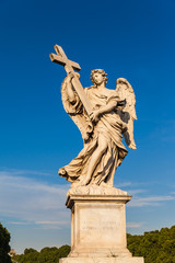 Obraz premium Angel with cross