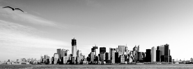 Skyline von Manhattan / New York vom einem Water Taxi aus in 2012