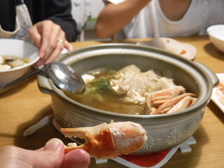 家族とカニ鍋 - Hot pot with family	