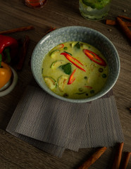 thai food green curry