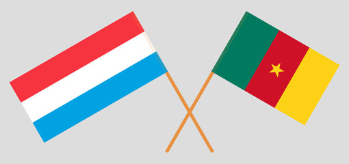 Crossed flags of Cameroon and Luxembourg