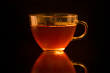 taza de te con reflejo