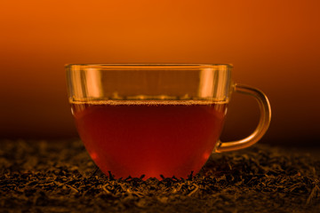 taza de te en hojas de te calido