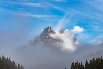 Dolomites: clouds and fog in the mountains!