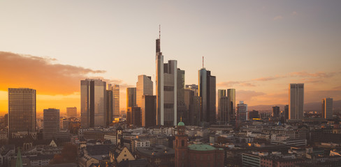 Fototapeta premium skyline of frankfurt am main at sunset