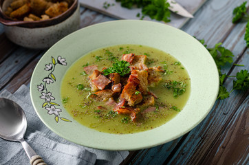 Organic peas soup with crumbs