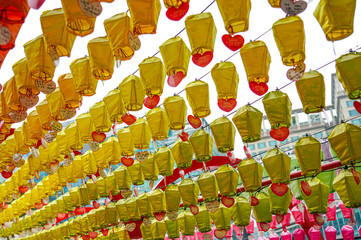 Naklejka premium Seoul Colored paper lanterns, a Buddhist temple in Seoul.