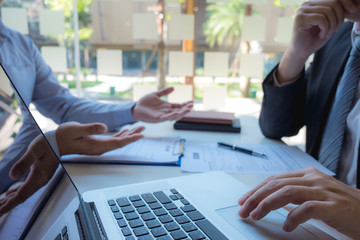 Applying for work, presenting yourself to executives, and applying for business