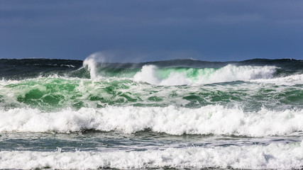 Ocean Waves Breaking