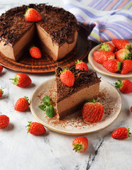 Chocolate cake with strawberries