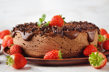 Chocolate cake with strawberries