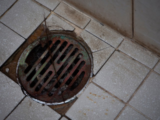 Drain dirty and clogged with junk. Causes the pipe up And a generator that disease.