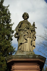 Statue