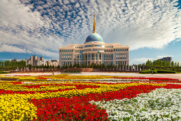 Fototapeta na wymiar The Ak Orda Presidential Palace, Kazakhstan, Nursultan