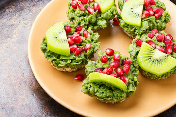 Cupcake with avocado cream.