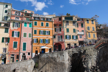 Fototapeta na wymiar Colourful old houses of Riomaggiore fisherman village, Cinque Terre, Liguria, Italy.