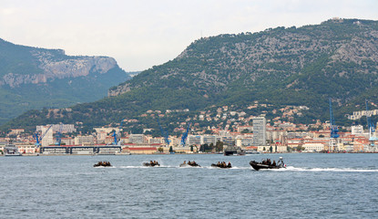 Fototapeta premium french navy soldiers - Toulon harbor