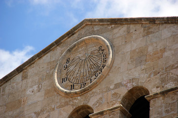 Fototapeta na wymiar old solar clock in Palma de Mallorca