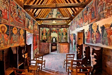 Tragetasche In der Kirche des Erzengels Michael im Dorf Pedoulas, Zypern. Sie ist eine der 10 byzantinischen Kirchen des Troodos-Gebirges, die zum UNESCO-Weltkulturerbe gehören. © Iraklis Milas