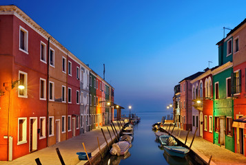 Fototapeta na wymiar Night falling in picturesque and colorful Burano island, Venice, Veneto, Italy. 