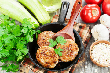 Burgers with oat flakes and zucchini