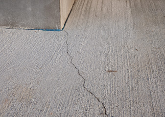 Riss im Beton Bauschaden
