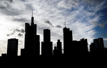 Fototapeta na wymiar silhouette of city