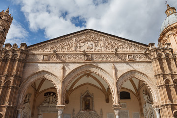Fototapeta na wymiar South portico of cathedral of Palermo