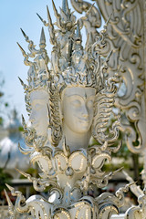 Engelstatue beim wißen Tempel in Chiang Rai