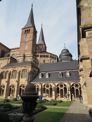 Hohe Domkirche St. Peter zu Trier 