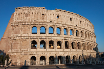 Fototapeta premium Sunrise View of Colosseum in Rome Italy
