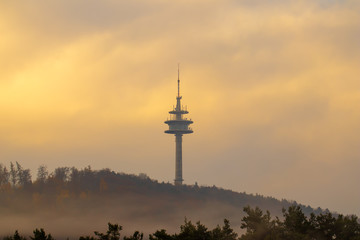 Obraz premium Fernsehmeldeturm Kaiserlsautern