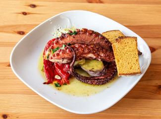 An excellent dish of stewed octopus in sauce.