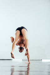 Fototapeta premium Stylish contemporary ballet