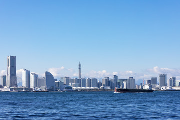 Fototapeta na wymiar (神奈川県ｰ都市風景)埠頭から望む横浜湾岸エリア２