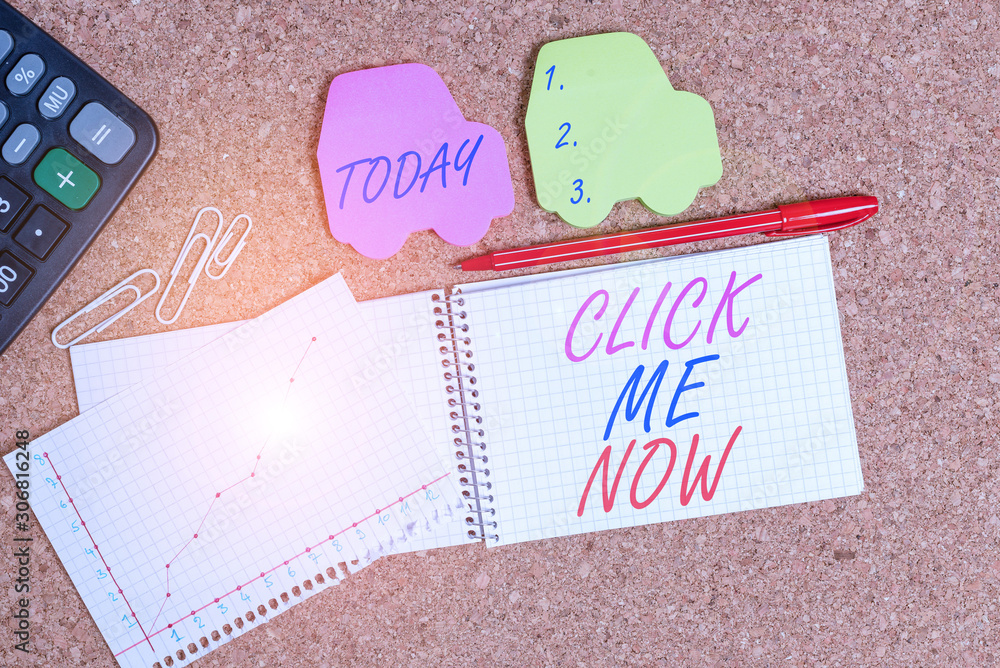 Aufkleber text sign showing click me now. business photo text internet helping desk press the button online ic
