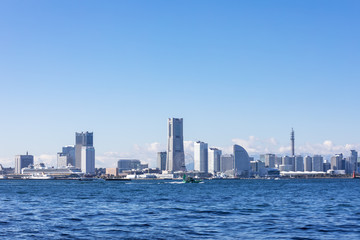 (神奈川県ｰ都市風景)埠頭から望む横浜湾岸エリア４