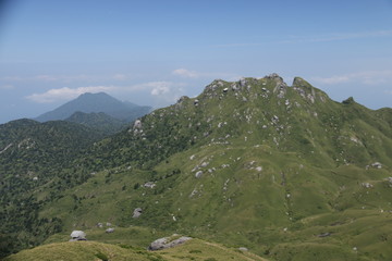 Fototapeta premium 屋久島 宮之浦岳 山頂からの風景 永田岳
